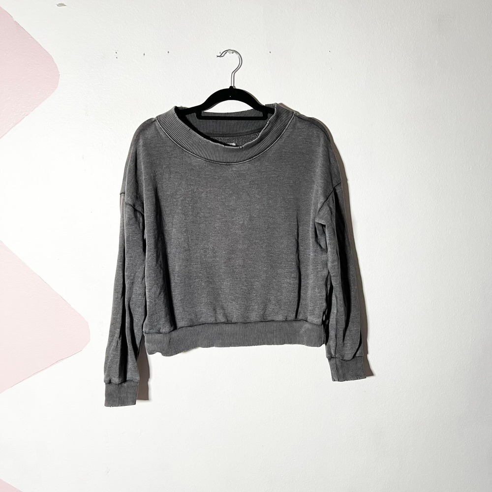 Aerie Oversized Crewneck Sweatshirt Medium Gray Distressed